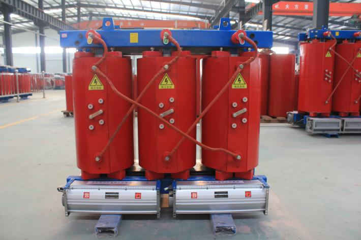 一般北京創(chuàng)聯(lián)匯通電氣全鋁的干式變壓器800kva價(jià)格是33900元，全銅的800kva干式變壓器價(jià)格是65000元。